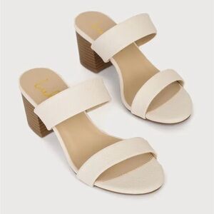 Off-white Lanay Mules Lulu’s. New in box. size 5 1/2 & size 6.